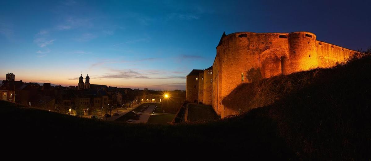 Budget Avec Parking Au Centre-ville Apartment Charleville-Mezieres